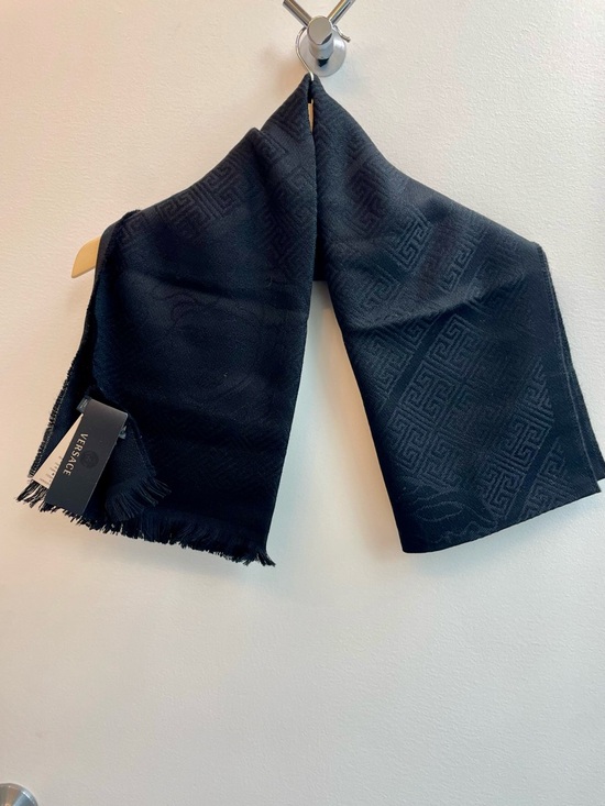 Versace Accessories - Versace Unisex Black Wool Logo Jacquard Scarf